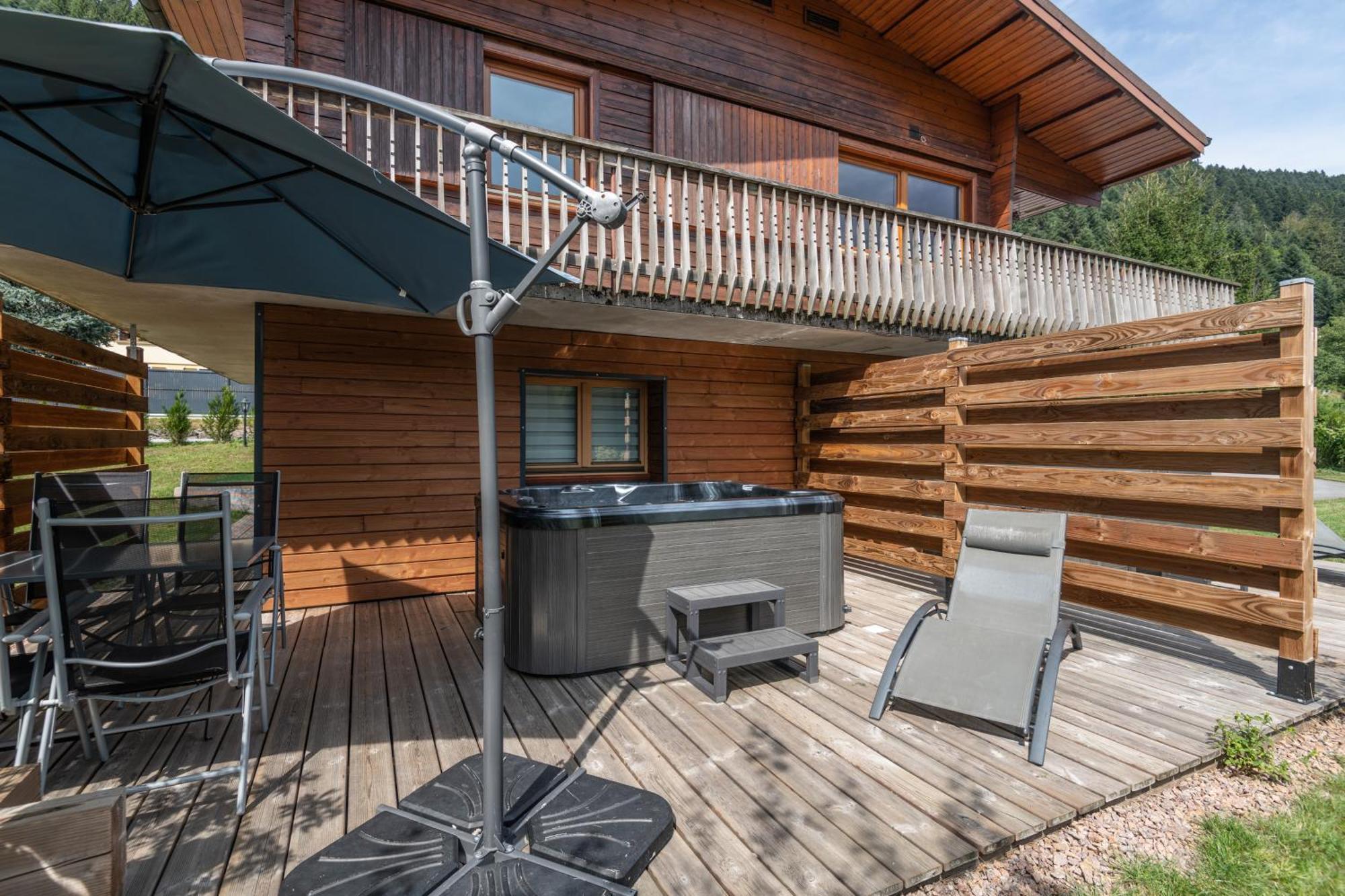 Chalets Du Bouchot & Jacuzzi Privatif Proximite Gerardmer & La Bresse Rochesson Экстерьер фото